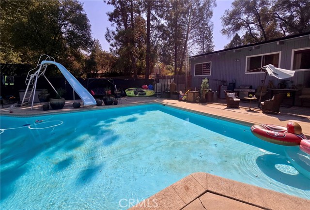 48833 Rock Point Road, Oakhurst CA: https://media.crmls.org/medias/7ce9b470-3382-4404-8446-1b5964f90da3.jpg