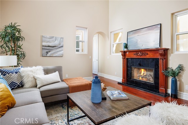 Detail Gallery Image 15 of 42 For 209 Chicago Ave, Huntington Beach,  CA 92648 - 3 Beds | 3/2 Baths