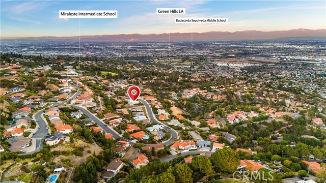 29805 Knoll View Dr, Rancho Palos Verdes, California 90275, 4 Bedrooms Bedrooms, ,3 BathroomsBathrooms,Residential,For Sale,Knoll View Dr,WS25020011