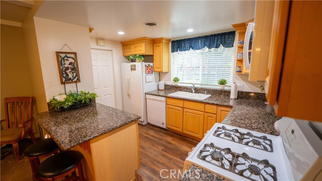 Detail Gallery Image 15 of 49 For 11715 Broadfield Dr, La Mirada,  CA 90638 - 3 Beds | 2 Baths