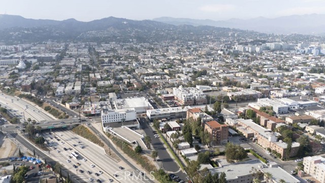 1150 N Kingsley Drive, Los Angeles CA: https://media.crmls.org/medias/7cecc452-7fa1-4022-ae8a-72be278bae47.jpg