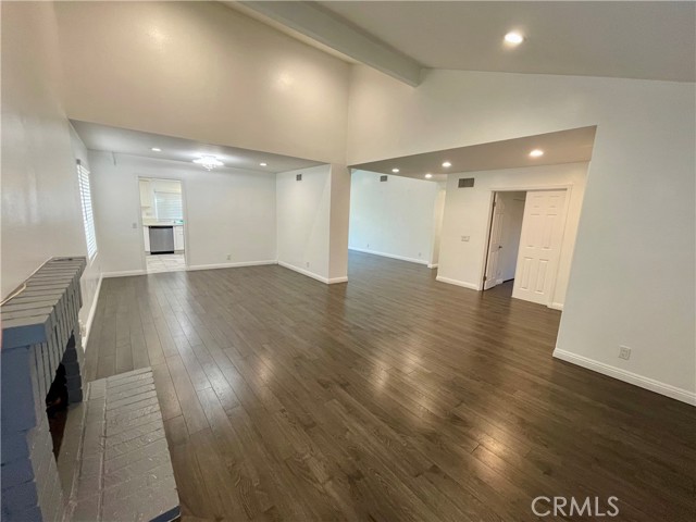 Detail Gallery Image 7 of 26 For 2134 W Mills Dr, Orange,  CA 92868 - 4 Beds | 2 Baths