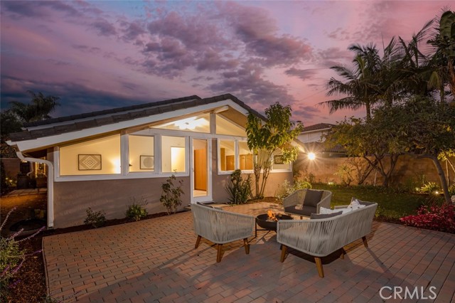 Detail Gallery Image 36 of 48 For 5360 E El Jardin St, Long Beach,  CA 90815 - 4 Beds | 3 Baths