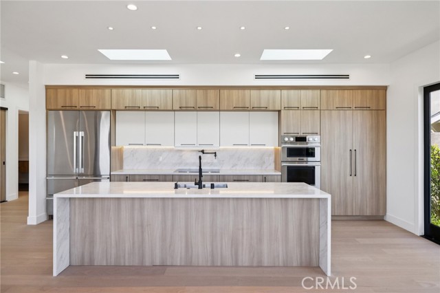 Detail Gallery Image 20 of 57 For 5280 Sanchez, Los Angeles,  CA 90008 - 4 Beds | 4 Baths