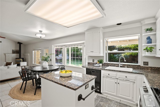 Detail Gallery Image 14 of 42 For 735 Silverado Estates Ct, Chico,  CA 95973 - 4 Beds | 2 Baths