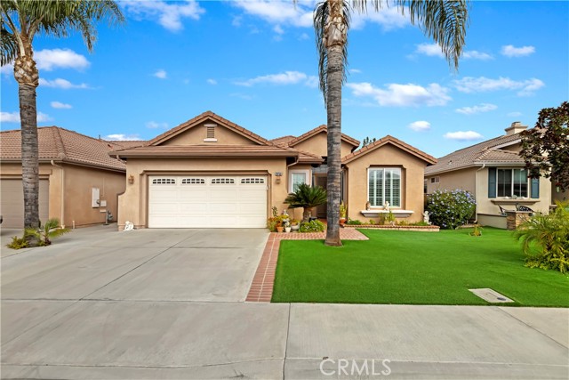 Detail Gallery Image 4 of 49 For 28250 Grandview Dr, Moreno Valley,  CA 92555 - 3 Beds | 2 Baths