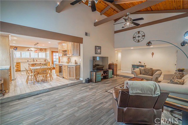 Detail Gallery Image 7 of 38 For 2650 Belburn Pl, Simi Valley,  CA 93065 - 5 Beds | 2 Baths