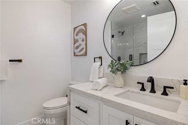 Detail Gallery Image 30 of 34 For 22002 Ocean Ave, Torrance,  CA 90503 - 4 Beds | 4/1 Baths