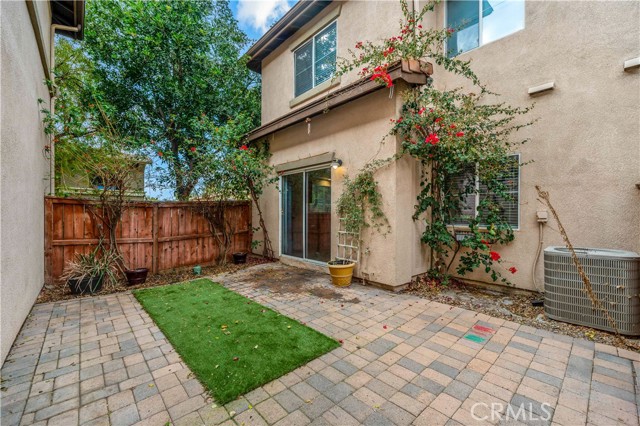 Image 32 of 40 For 26487 Arboretum Way 2104