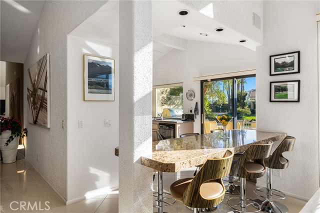 Detail Gallery Image 10 of 38 For 97 Palomino Circle, Palm Desert,  CA 92211 - 2 Beds | 3/1 Baths