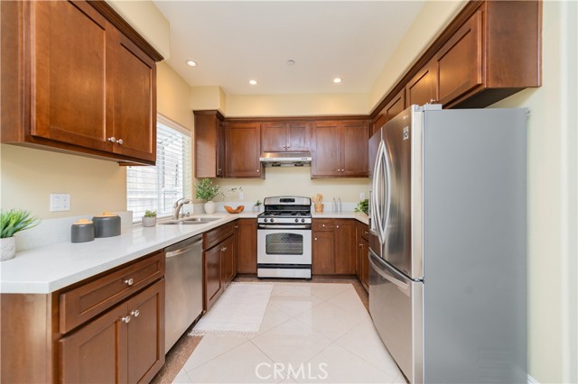 Detail Gallery Image 10 of 24 For 638 N Atlantic Bld #B,  Alhambra,  CA 91801 - 2 Beds | 2/1 Baths