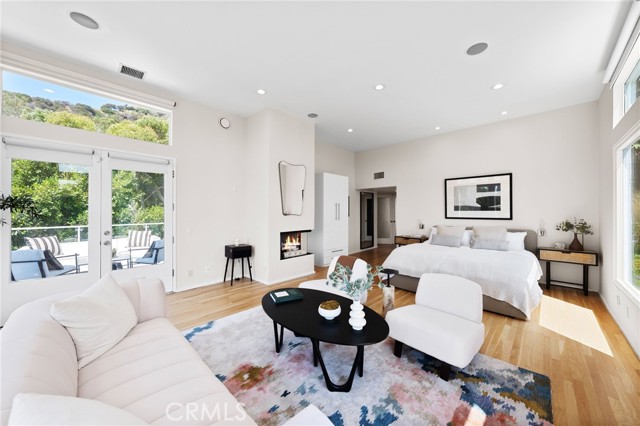 Detail Gallery Image 37 of 57 For 1690 N Crescent Heights Bld, Los Angeles,  CA 90069 - 3 Beds | 4 Baths