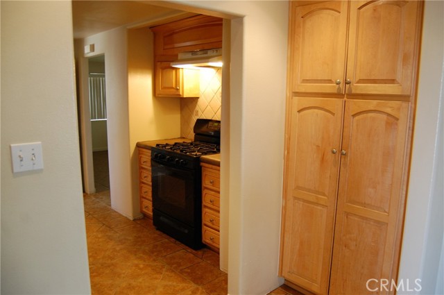 Detail Gallery Image 10 of 18 For 9408 Poplar Ave, Fontana,  CA 92335 - 3 Beds | 2 Baths