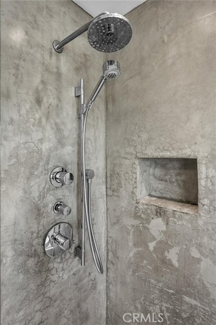 Detail Gallery Image 19 of 31 For 701 Hillcrest, El Segundo,  CA 90245 - 5 Beds | 2 Baths