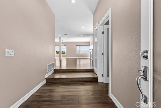 Detail Gallery Image 3 of 40 For 561 S Ventu Park Rd, Newbury Park,  CA 91320 - 5 Beds | 5 Baths