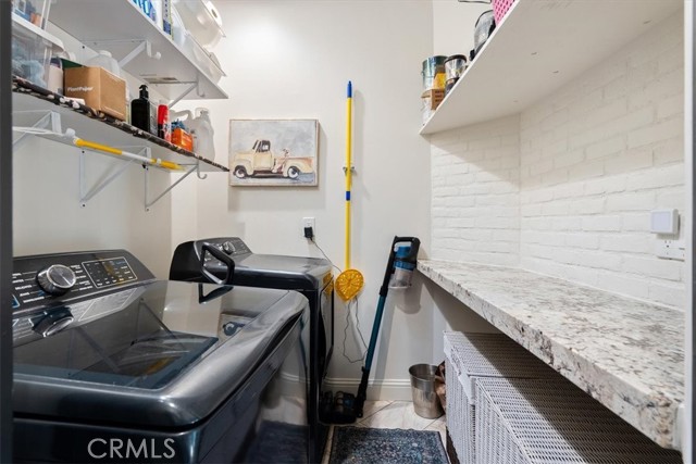 Image 28 of 73 For 6275 Twin Canyon