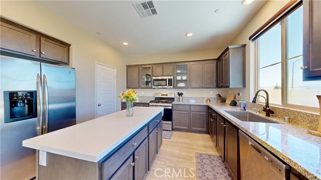 Detail Gallery Image 17 of 56 For 6338 Orion Way, Banning,  CA 92220 - 4 Beds | 3 Baths