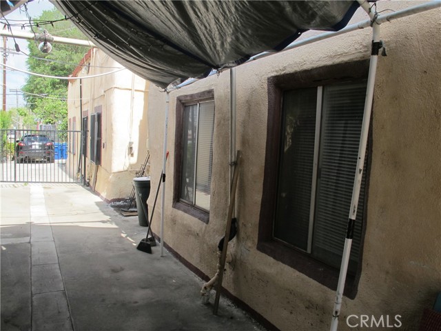 Detail Gallery Image 22 of 28 For 3000 Cazador, Los Angeles,  CA 90065 - – Beds | – Baths