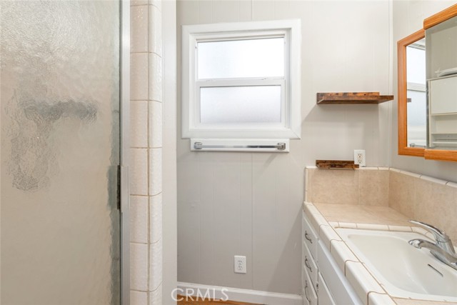 Detail Gallery Image 21 of 31 For 1015 Castaic Ave, Bakersfield,  CA 93308 - 2 Beds | 1 Baths