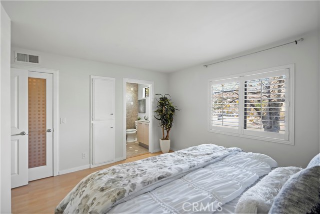 6250 Fulton, 108 photo 19