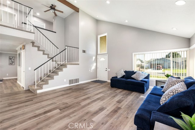 Detail Gallery Image 13 of 47 For 974 Nottingham, Corona,  CA 92880 - 4 Beds | 2/1 Baths