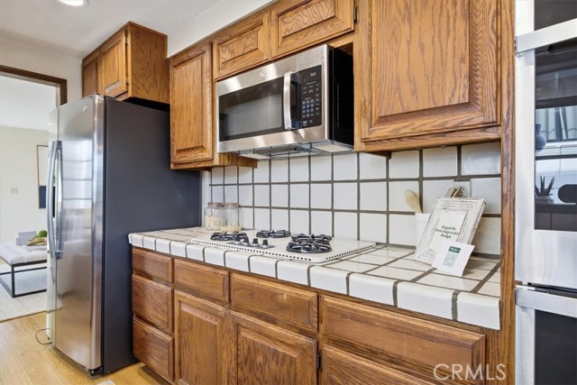 Detail Gallery Image 8 of 27 For 1728 Oak, Manhattan Beach,  CA 90266 - 4 Beds | 3 Baths