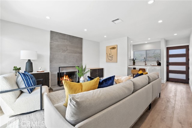 Detail Gallery Image 9 of 34 For 444 Seaward, Corona Del Mar,  CA 92625 - 2 Beds | 1/1 Baths