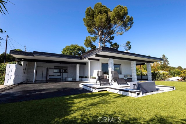 Detail Gallery Image 1 of 15 For 9924 Beverly Grove Dr, Beverly Hills,  CA 90210 - 3 Beds | 3 Baths