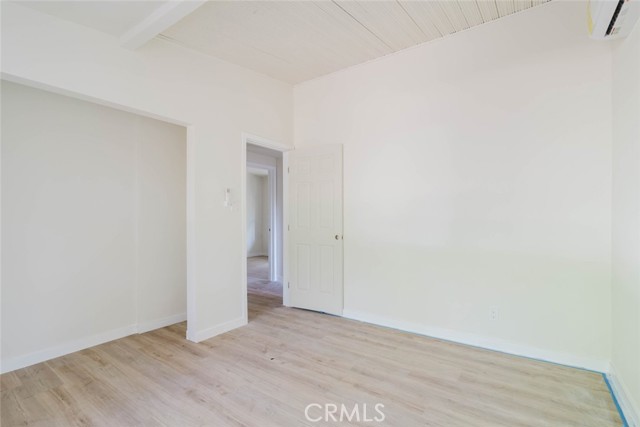 7704 Calvin Avenue photo 10