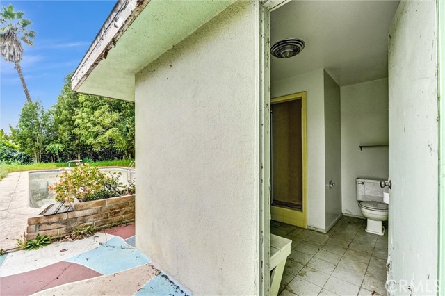 Detail Gallery Image 41 of 46 For 11500 Thurston, Los Angeles,  CA 90049 - 4 Beds | 4 Baths