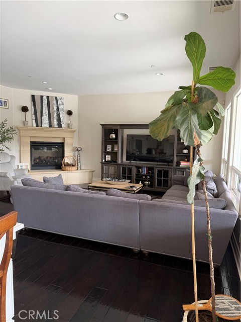 MLS #OC25250744 image #16