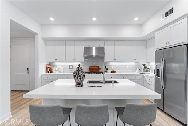 167 Sash, Irvine CA: https://media.crmls.org/medias/7cfc9b2f-b9f2-4626-927f-44057e6f296d.jpg
