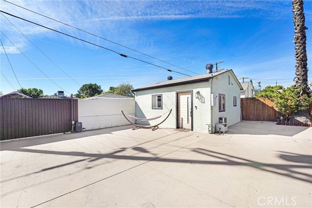 Detail Gallery Image 10 of 10 For 14828 Saticoy #B,  Van Nuys,  CA 91405 - 1 Beds | 1 Baths