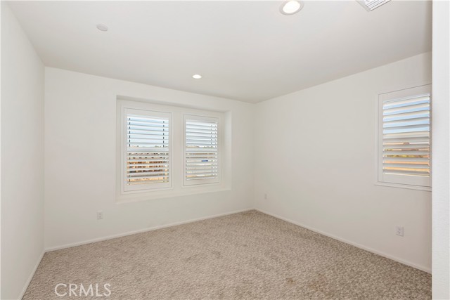 Detail Gallery Image 9 of 28 For 16546 Biola Pl, Victorville,  CA 92395 - 4 Beds | 3 Baths