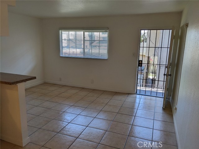 Detail Gallery Image 1 of 10 For 1708 Pine Ave #11,  Long Beach,  CA 90813 - 1 Beds | 1 Baths
