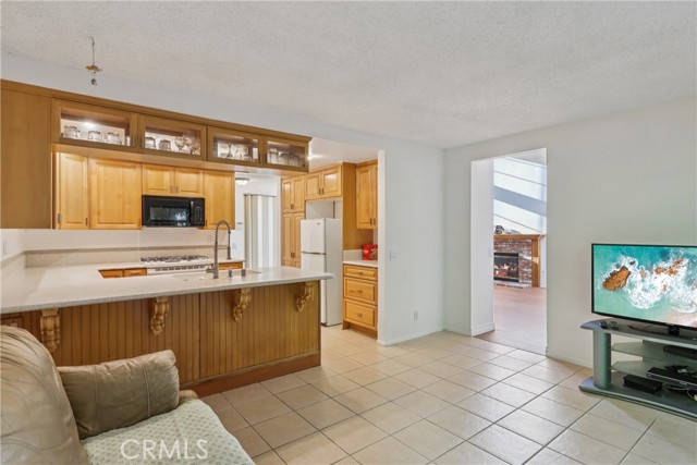 Detail Gallery Image 7 of 32 For 14 Calle Del Cabos, Phillips Ranch,  CA 91766 - 3 Beds | 2/1 Baths