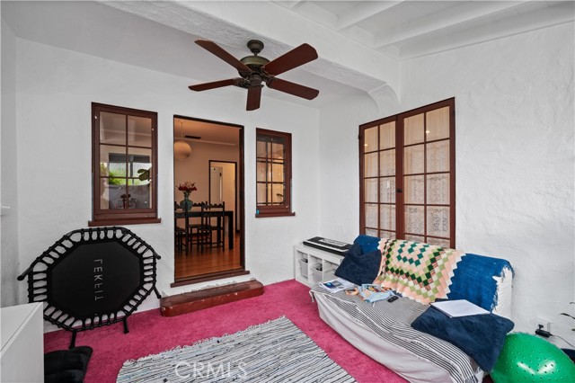Detail Gallery Image 10 of 38 For 5022 E Broadway, Long Beach,  CA 90803 - 2 Beds | 2 Baths