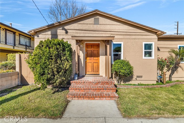 17105 Woodruff Avenue, Bellflower CA: https://media.crmls.org/medias/7cffe718-2601-4f89-bc5d-653b712c3b7a.jpg