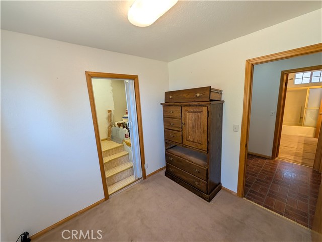 31487 Old City Creek, Running Springs, CA 92382