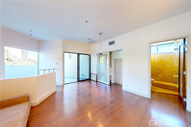 Detail Gallery Image 22 of 25 For 1201 Larrabee St #305,  West Hollywood,  CA 90069 - 2 Beds | 3 Baths