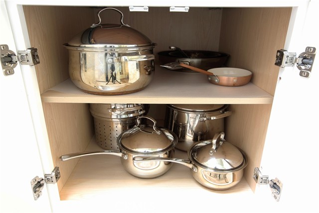 801 S 2nd Street, Alhambra CA: https://media.crmls.org/medias/7d025654-c3b7-4a22-8430-3499c93aed7d.jpg