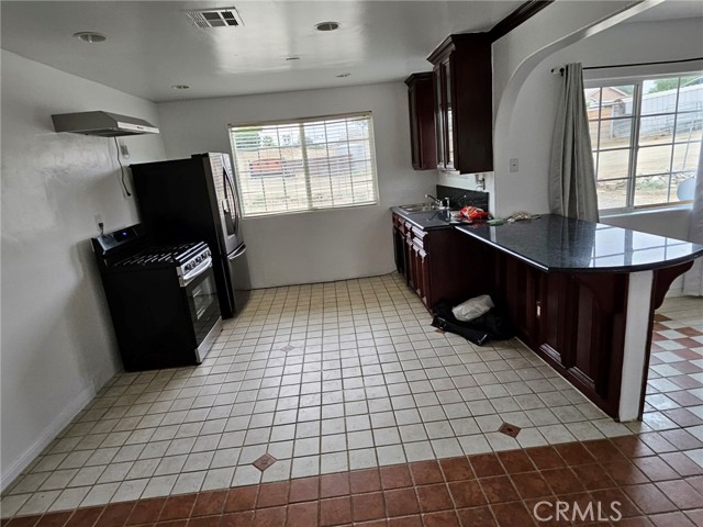 Detail Gallery Image 5 of 13 For 23475 Stafford St, Perris,  CA 92570 - 4 Beds | 2 Baths