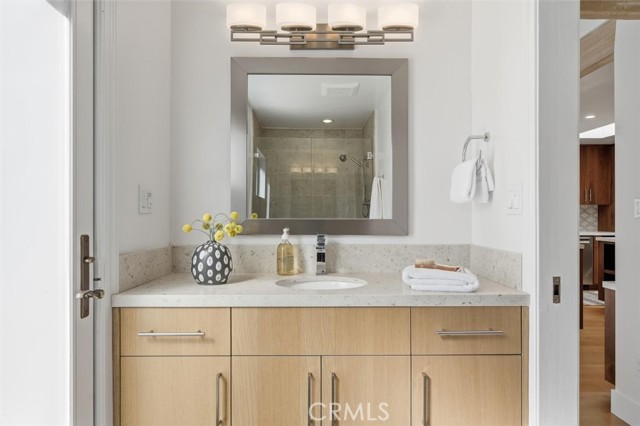 Detail Gallery Image 37 of 66 For 5204 Middlecrest Rd, Rancho Palos Verdes,  CA 90275 - 4 Beds | 3 Baths