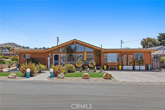 Detail Gallery Image 6 of 39 For 46 14th St, Cayucos,  CA 93430 - 4 Beds | 3 Baths