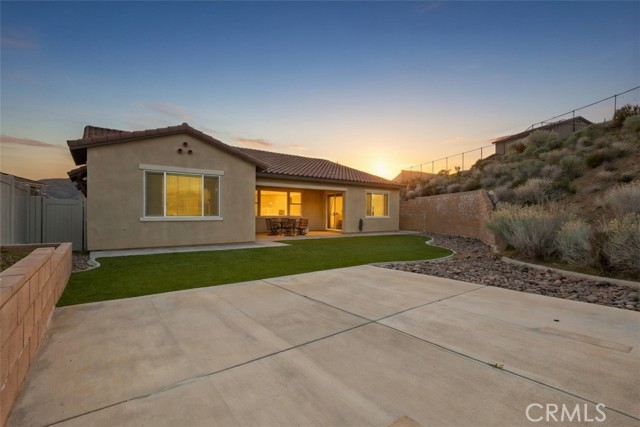 Detail Gallery Image 2 of 6 For 39355 Arabian Ct, Palmdale,  CA 93551 - 3 Beds | 2/1 Baths