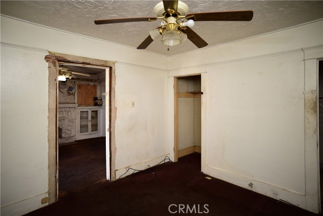 Detail Gallery Image 7 of 21 For 142 W 58th, Los Angeles,  CA 90037 - 2 Beds | 1 Baths