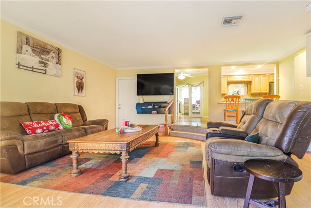 Detail Gallery Image 11 of 22 For 833 S Kouri, Anaheim,  CA 92804 - 3 Beds | 2 Baths