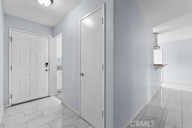 Detail Gallery Image 3 of 16 For 16476 Nisqualli Rd, Victorville,  CA 92395 - 4 Beds | 2 Baths