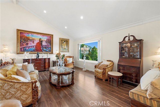 Detail Gallery Image 3 of 66 For 7125 Lonzo, Tujunga,  CA 91042 - 3 Beds | 2 Baths