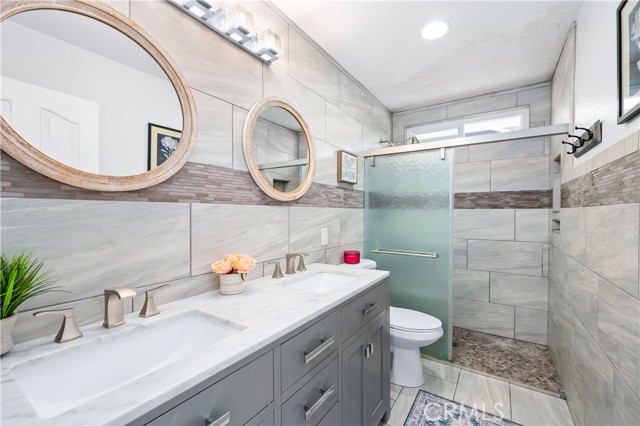 33037 Paterno Street, Temecula CA: https://media.crmls.org/medias/7d05c1b3-9f46-4986-98ab-00e20e538817.jpg
